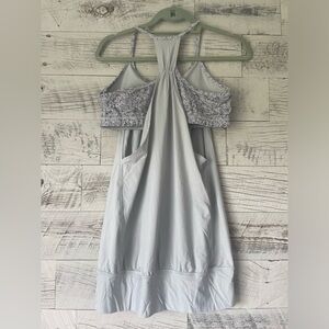 Women’s Lululemon Large Tank with Built in Sports Bra   Gray/Mutli print